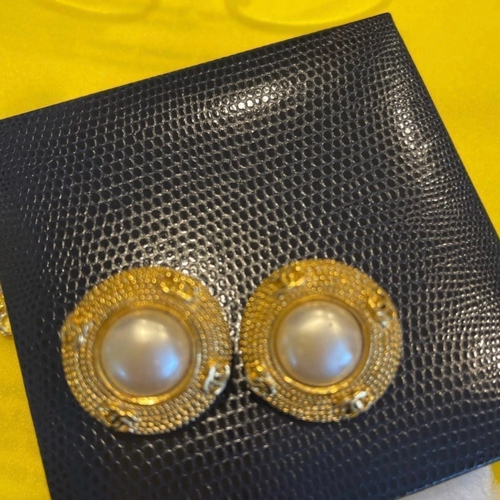 CHANEL Gold and Pearl Earrings